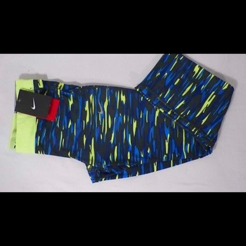 NIKE PRINTED RELAY CAMO CROP RUNNING CAPRIS
